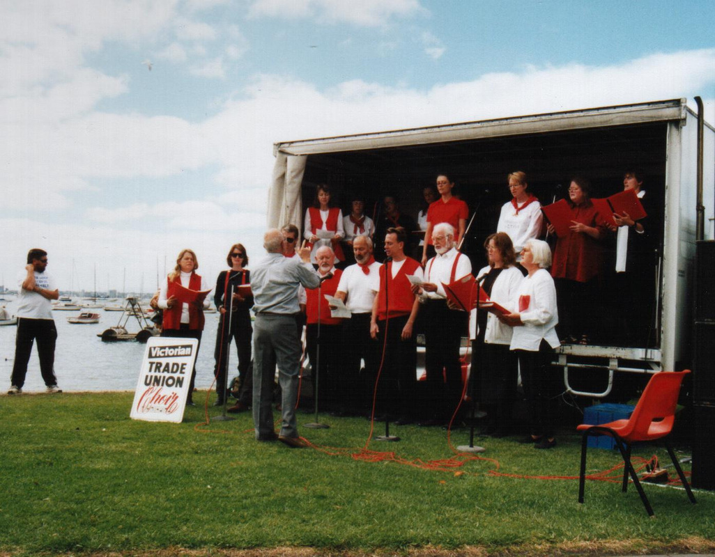 Victorian Trade Union Choir in support of Maritime Union of Australia, Webb Dock, 2001.
